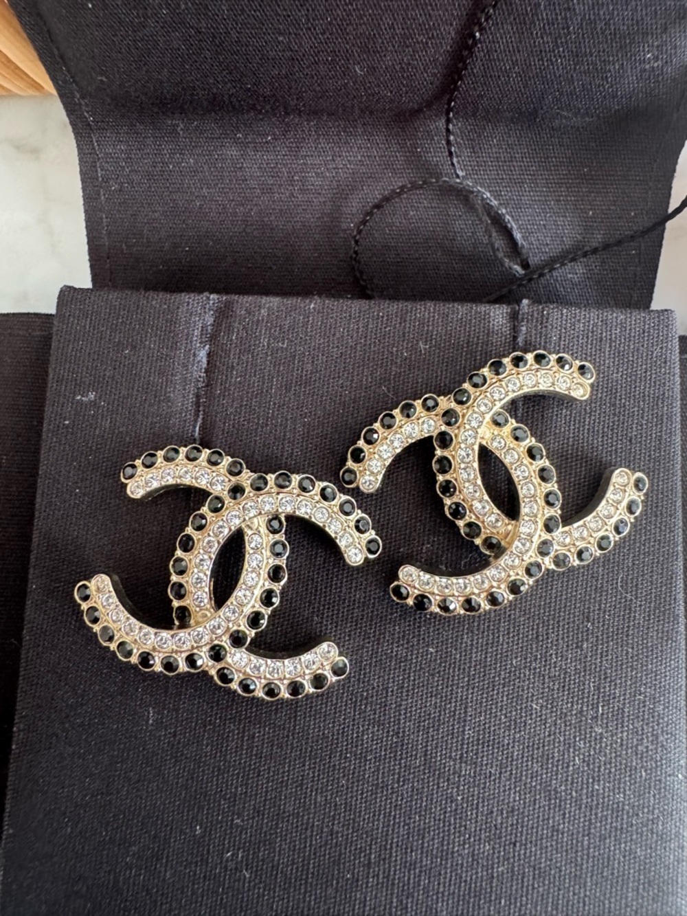 CHANEL Chanel Coco Mark Rhinestone Earrings A22B Gold, Black, Crystal w Tags - Picture 8 of 9